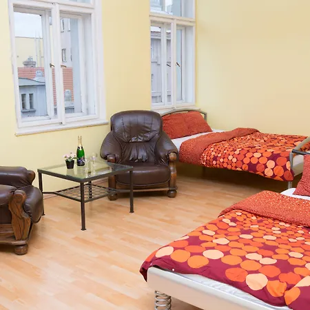 Club Hotel 3*