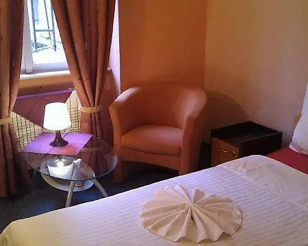 Otel Club 3*