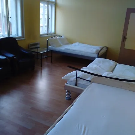 Club Hotel 3*