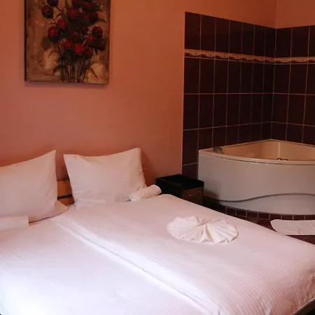 Hotel Club 3*