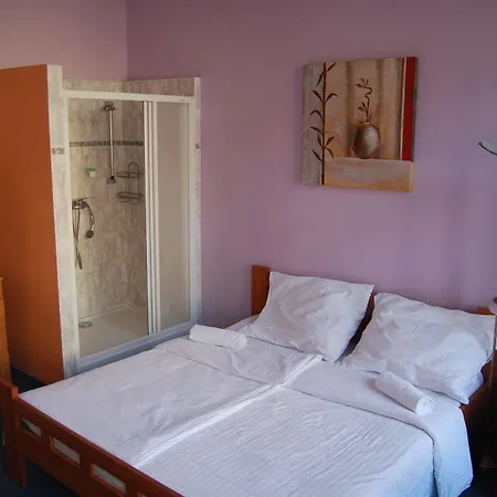 Hotell Club 3*